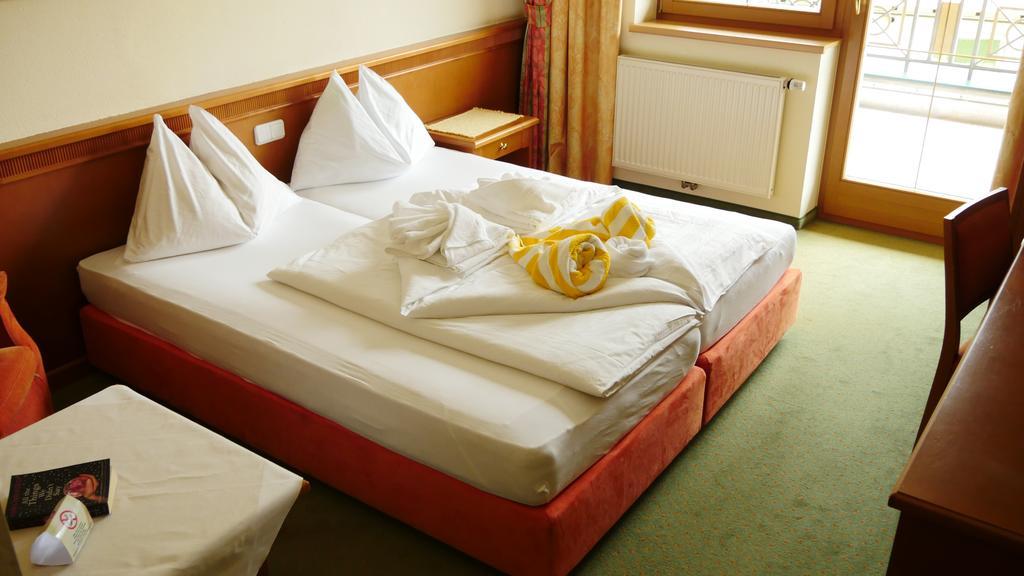 Hotel Pillerseehof 皮尔河畔的圣乌尔里希 外观 照片