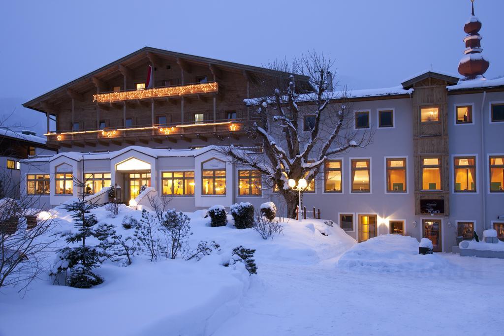 Hotel Pillerseehof 皮尔河畔的圣乌尔里希 外观 照片
