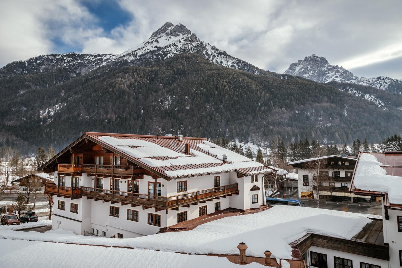 Hotel Pillerseehof 皮尔河畔的圣乌尔里希 外观 照片