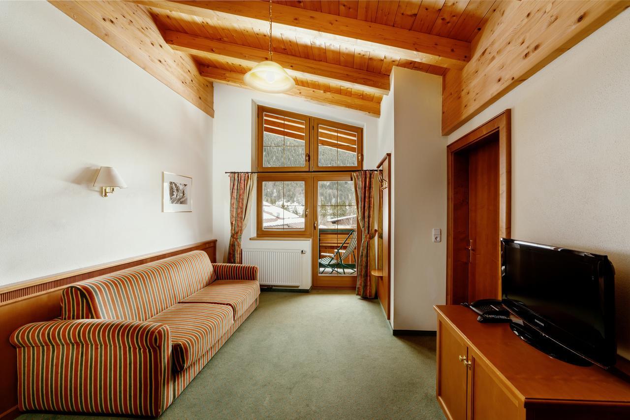 Hotel Pillerseehof 皮尔河畔的圣乌尔里希 外观 照片
