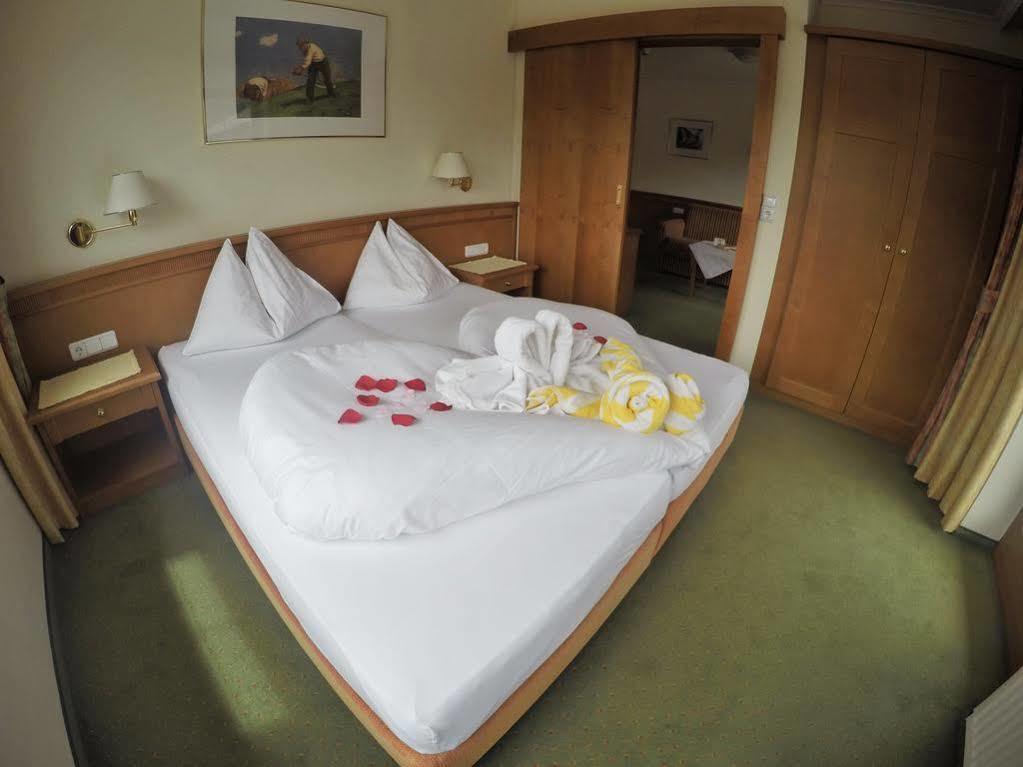 Hotel Pillerseehof 皮尔河畔的圣乌尔里希 外观 照片